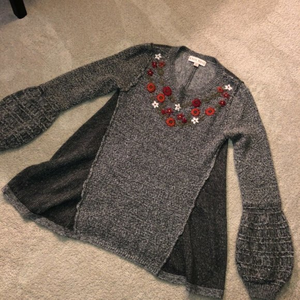 Knox Rose Boho Sweater Small Floral‎ Gray